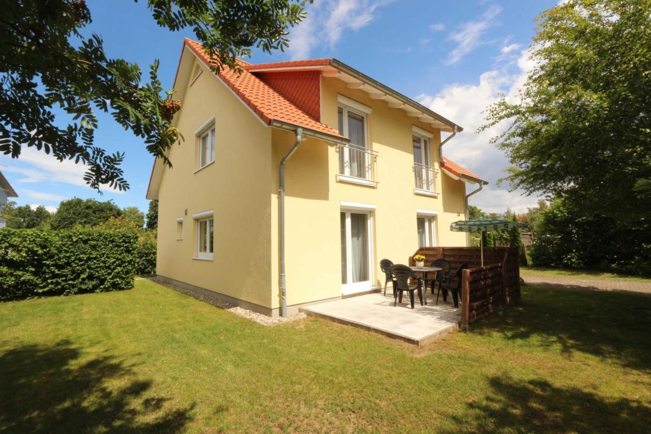 Ferienhaus Ahorn Mit Garten In ツィノヴィッツ エクステリア 写真