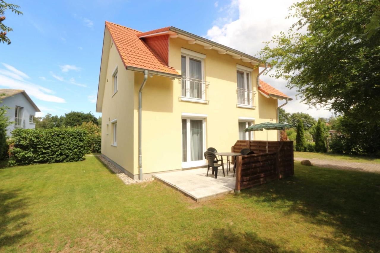 Ferienhaus Ahorn Mit Garten In ツィノヴィッツ エクステリア 写真