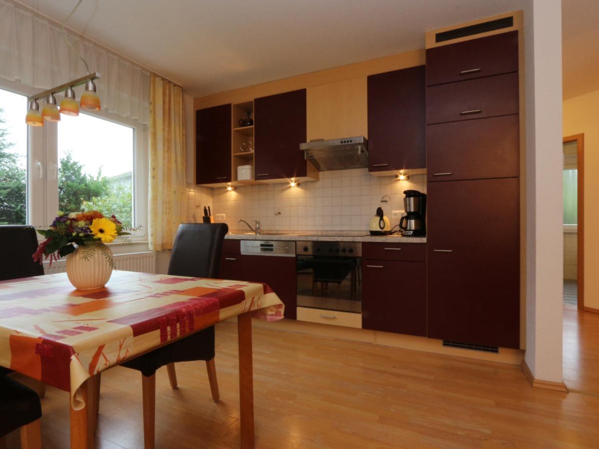 Ferienhaus Ahorn Mit Garten In ツィノヴィッツ エクステリア 写真